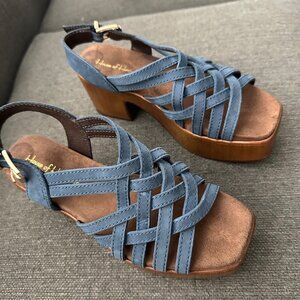 House of Harlow 1960 Georgia Denim Blue Leather Strappy Platform Sandals 6.5M
